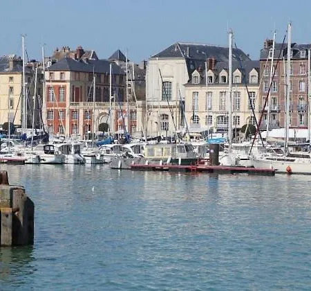 شقة -le B.d.f- En Plein Centre De Dieppe. *
